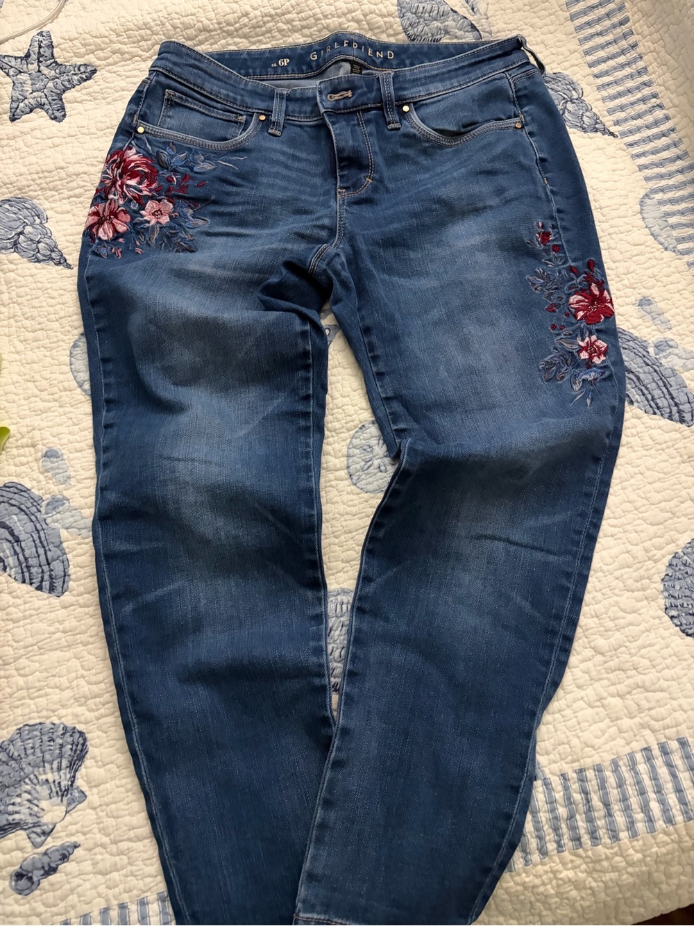 White House Black Market Embroidered Floral Girlfriend Jeans 6 P